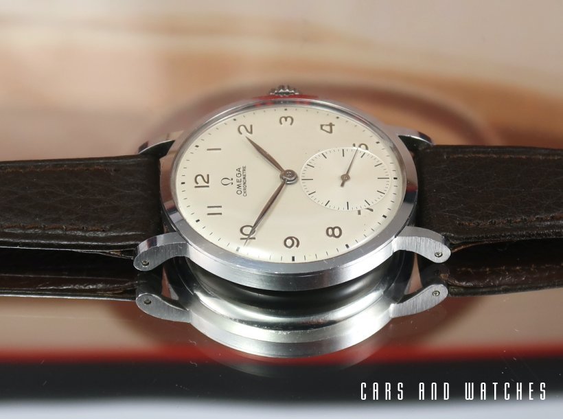 Mint/NOS Omega Chronometer 2366 in steel with tag & rare dial